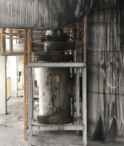 閃蒸緩沖裝置安裝現場(chǎng)