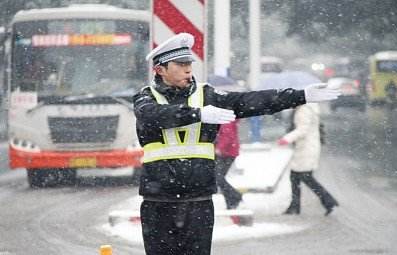 安全無(wú)小事，人人需注意