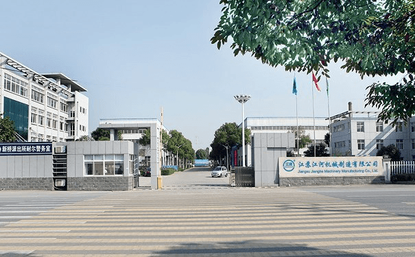 不銹鋼內襯陶瓷管采購時(shí)要注意生產(chǎn)廠(chǎng)家哦