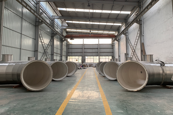 不銹鋼內襯剛玉陶瓷管件