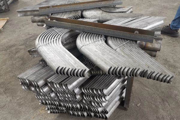 低溫再熱器內彎外彎防磨瓦